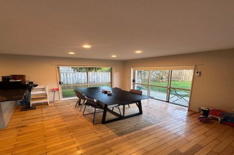 Photo of property in 28a Kingdale Road, Henderson, Auckland, 0610