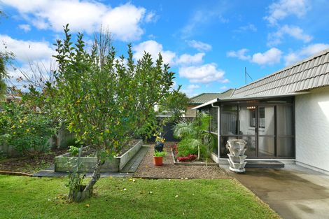 Photo of property in 34 Doment Crescent, Orewa, 0931