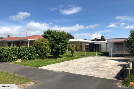 Photo of property in 1 Snead Place, Hamilton East, Hamilton, 3216