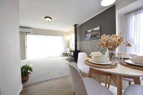 Photo of property in 38 Sunvue Road, Glen Eden, Auckland, 0602