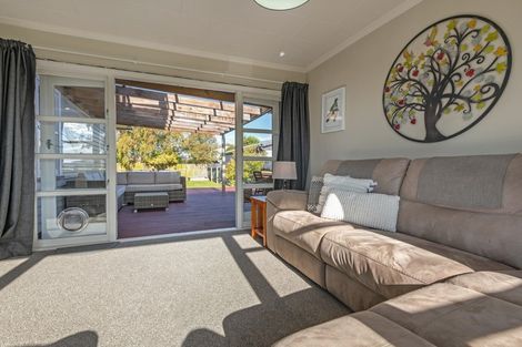 Photo of property in 50 Holdsworth Avenue, Milson, Palmerston North, 4414