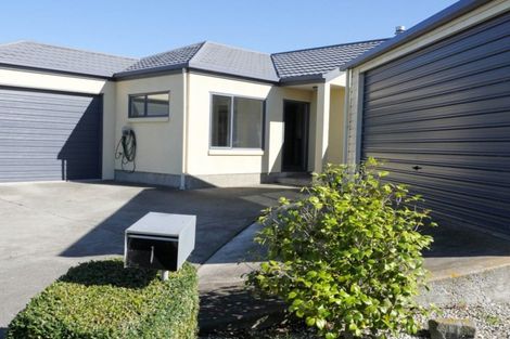 Photo of property in 1 Hillview Place, Amberley, 7410