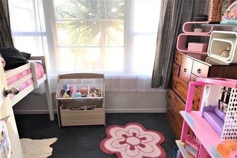 Photo of property in 11a View Road, Papakura, 2110