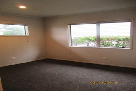 Photo of property in 19 Waitaki Street, Henderson, Auckland, 0612