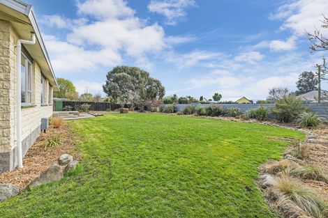 Photo of property in 40 High Street, Hawarden, 7385