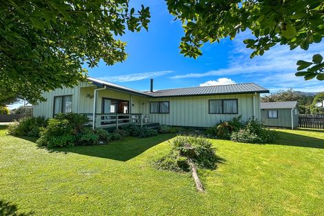 Photo of property in 64 Abel Tasman Drive, Takaka, 7110