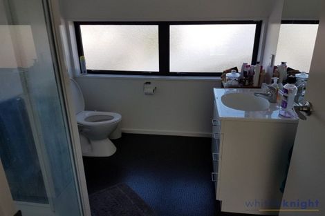 Photo of property in 300 Riccarton Road, Upper Riccarton, Christchurch, 8041