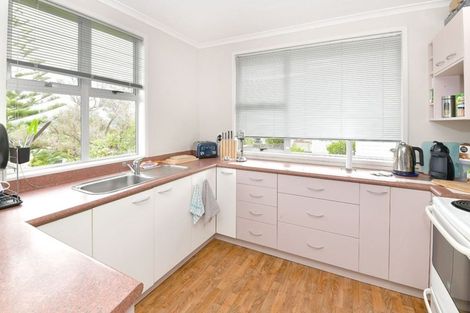 Photo of property in 53 Vipond Road, Stanmore Bay, Whangaparaoa, 0932