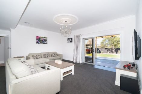 Photo of property in 8 Russell Street, Feilding, 4702