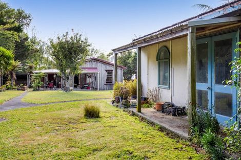 Photo of property in 65 Wallscourt Place, Normanby, Hawera, 4614