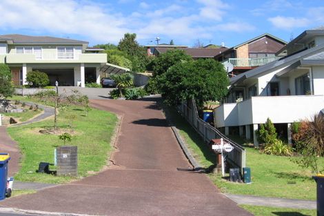 Photo of property in 16 Goldfinch Rise, Unsworth Heights, Auckland, 0632
