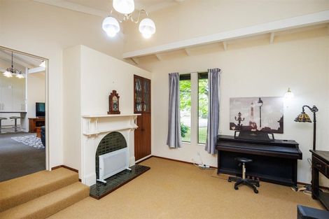 Photo of property in 40 Milne Street, Marton, 4710