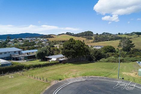 Photo of property in 1 Lori Lane, Coopers Beach, 0420