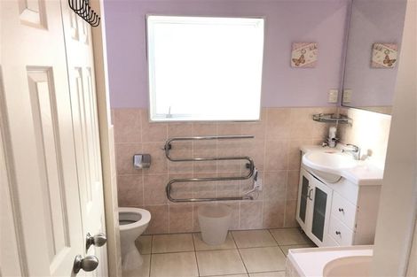 Photo of property in 171a Royal Road, Massey, Auckland, 0614