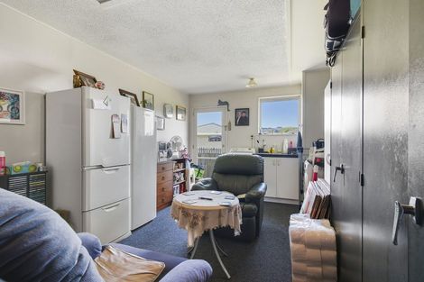 Photo of property in 4/217 Oxford Street, South Dunedin, Dunedin, 9012