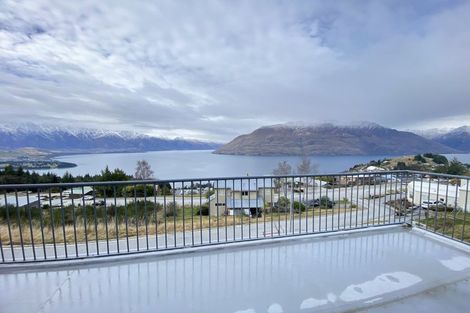 Photo of property in 6a Scott Place, Fernhill, Queenstown, 9300
