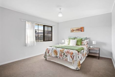 Photo of property in 1/20 Sturges Road, Henderson, Auckland, 0612