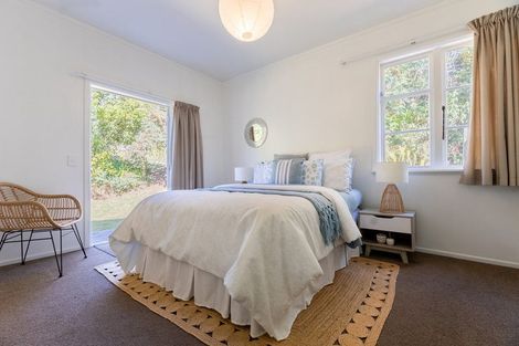 Photo of property in 24 Queens Road, Waikanae Beach, Waikanae, 5036