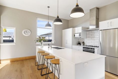 Photo of property in 53 Avenue Road, West End, Timaru, 7910