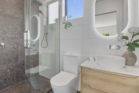 Photo of property in 85a Awaroa Road, Sunnyvale, Auckland, 0612