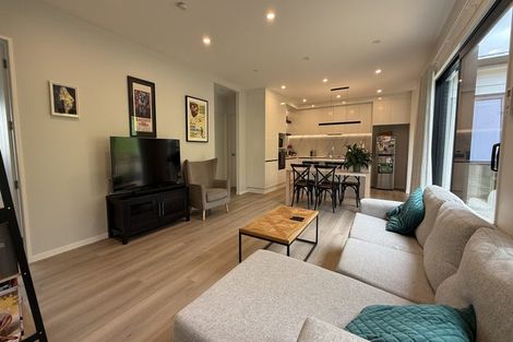Photo of property in 6 Whenuateitei Crescent, Stanmore Bay, Whangaparaoa, 0932