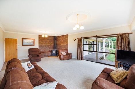 Photo of property in 124 Pahiatua Aokautere Road, Aokautere, Palmerston North, 4471