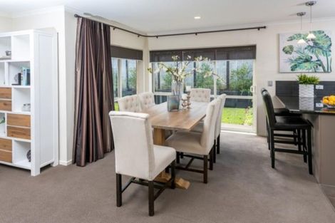 Photo of property in 113b Cook Street, Cockle Bay, Auckland, 2014