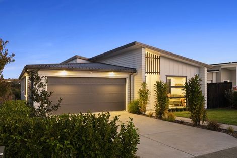 Photo of property in 10 Kenehi Road, Karaka, 2124