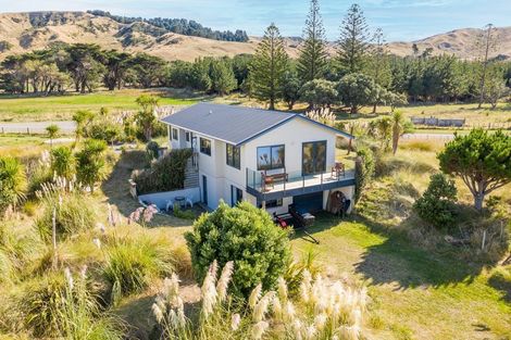 Photo of property in 6 Nunu Drive, Flat Point, Masterton, 5883