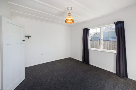 Photo of property in 23 Ross Street, Marton, 4710