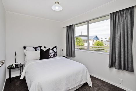 Photo of property in 26 Dalry Street, Wallacetown, 9816