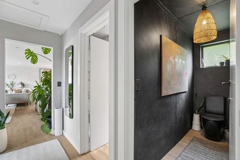 Photo of property in 17 Arawata Terrace, Fernhill, Queenstown, 9300