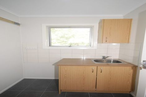 Photo of property in 58 Sunnyside Road, Sunnyvale, Auckland, 0612