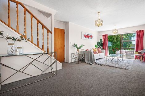 Photo of property in 1/23 Glenshee Place, Highland Park, Auckland, 2010