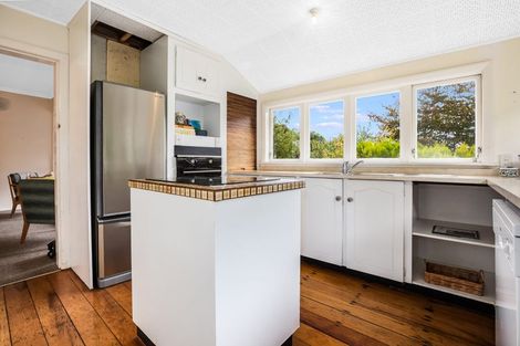 Photo of property in 49 Rona Street, Eastbourne, Lower Hutt, 5013