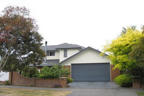 Photo of property in 4 Millcroft Place, Parklands, Christchurch, 8083