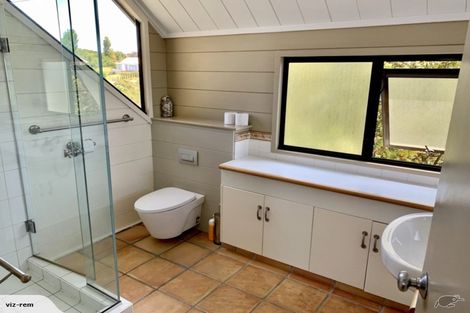 Photo of property in 34 Harbour View Road, Leigh, 0985