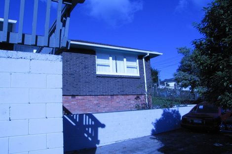 Photo of property in 9 Beazley Place, Glendene, Auckland, 0602