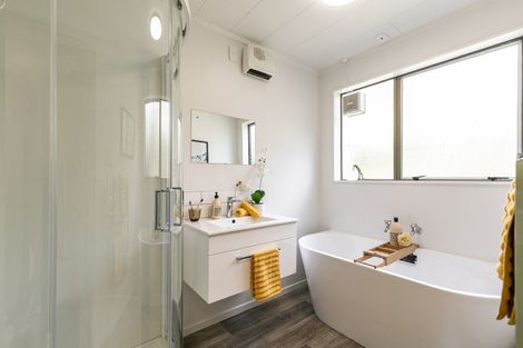 Photo of property in 6a Makatote Grove, Churton Park, Wellington, 6037