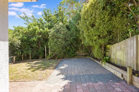 Photo of property in 35 Saint Johns Terrace, Tawa, Wellington, 5028