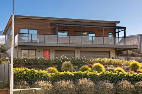 Photo of property in 45 Stratford Drive, Mount Pisa, Cromwell, 9383