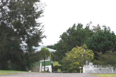 Photo of property in 1/278 Sunset Road, Windsor Park, Auckland, 0632