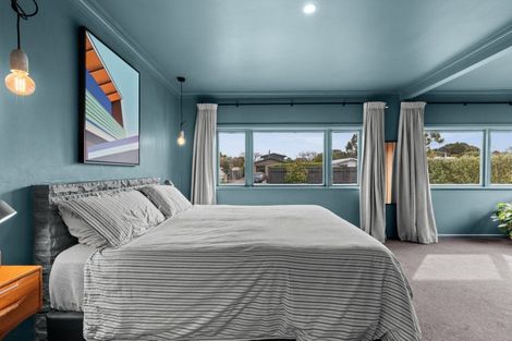 Photo of property in 4 Kuku Street, Te Awanga, 4102