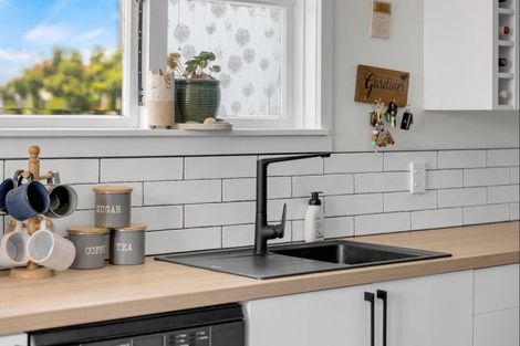 Photo of property in 23a Gladstone Street, Westport, 7825