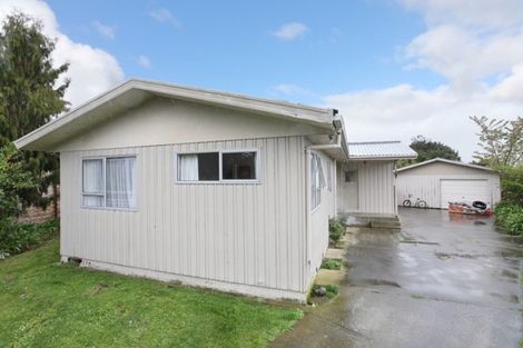 Photo of property in 3 Meads Place, Bulls, 4818