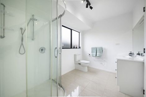 Photo of property in 1 Cloverlea Place, Pukekohe, 2120