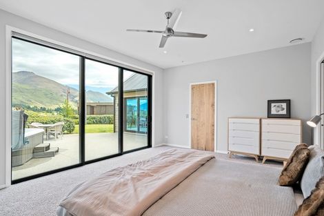 Photo of property in 12 Ruby Ridge, Wanaka, 9305