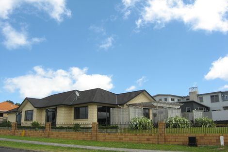 Photo of property in 269 Wellington Street, Pukekohe, 2120