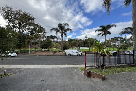 Photo of property in 18 Normanton Street, Glenfield, Auckland, 0629
