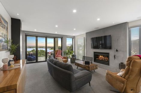 Photo of property in 2/272 Hurstmere Road, Takapuna, Auckland, 0622